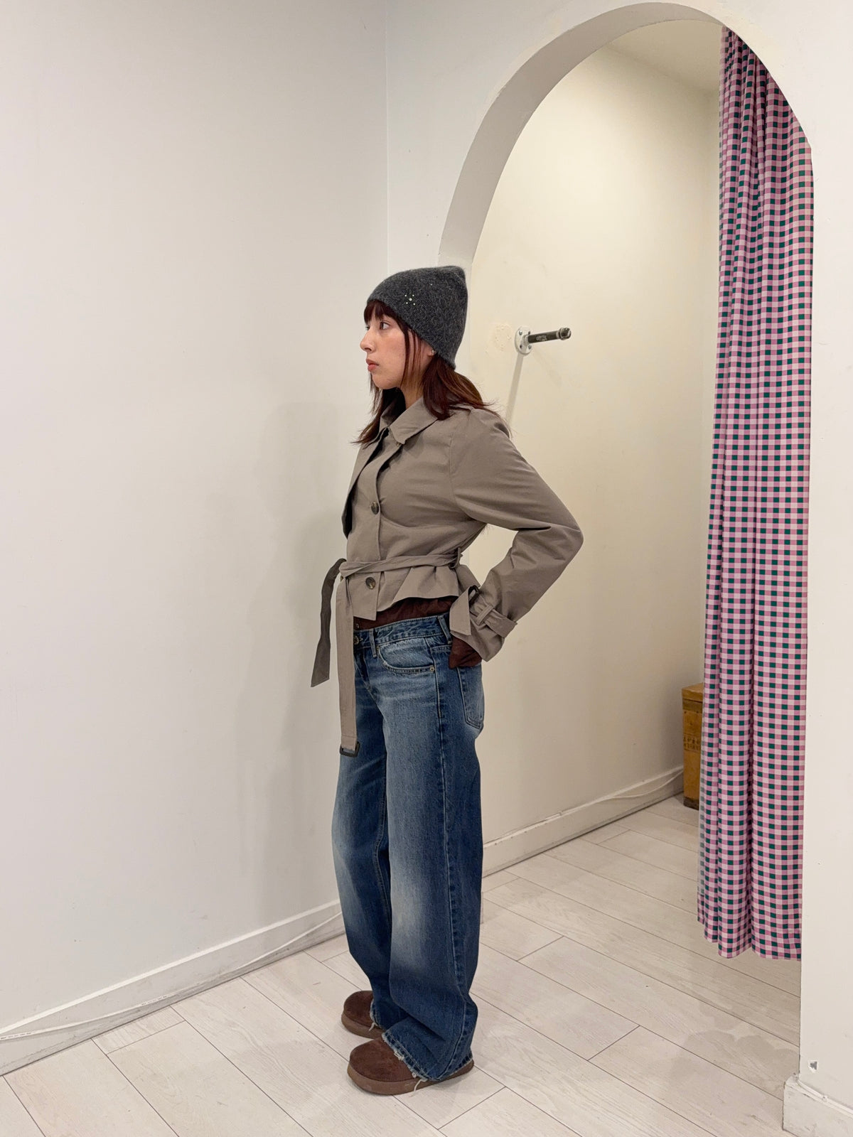 BETH Cropped trench