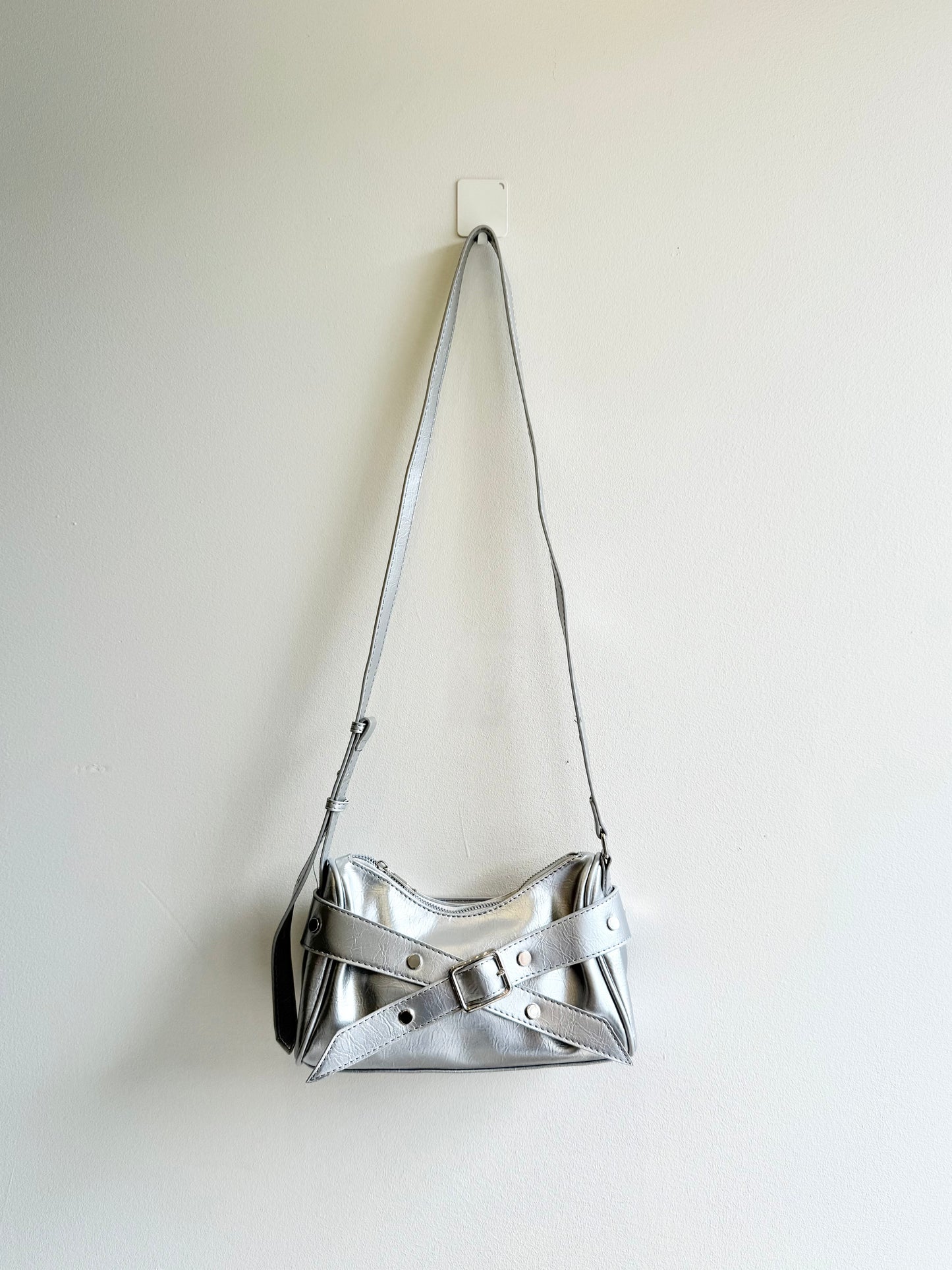 PLUS Silver belted purse