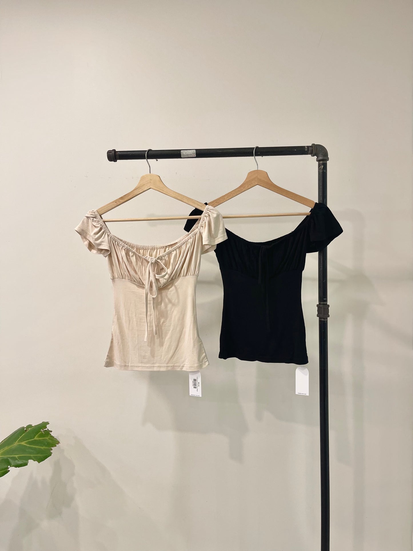 NOA Front tie frill top
