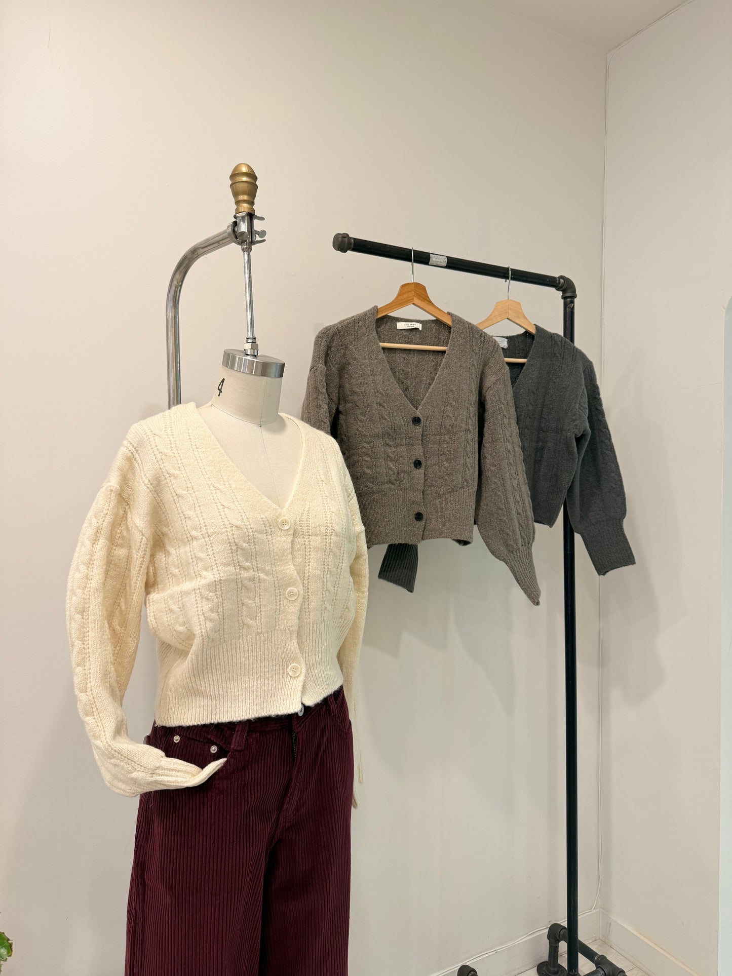 TIDE Cable-knit cardigan