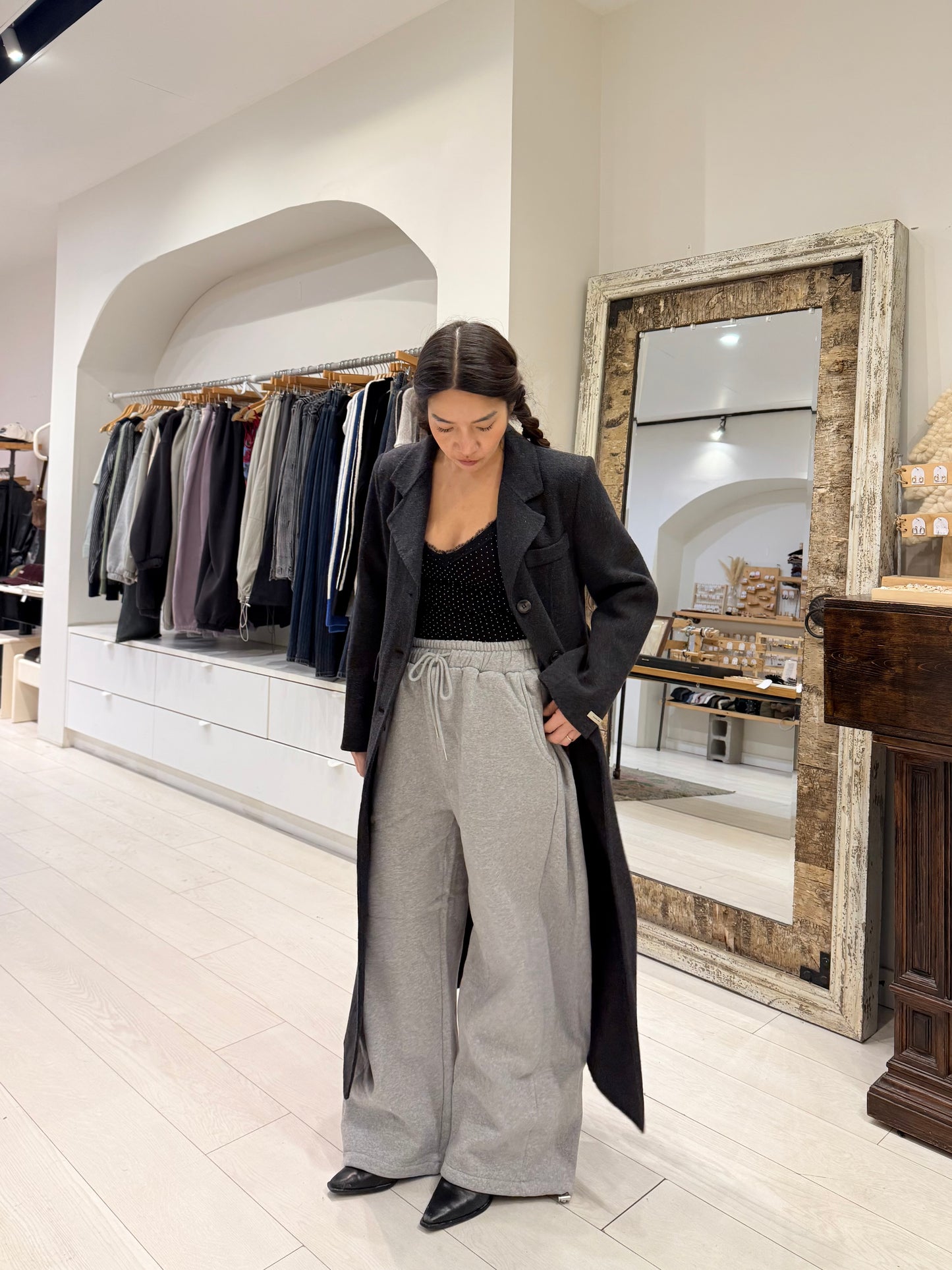 VARY Extra wide track pants
