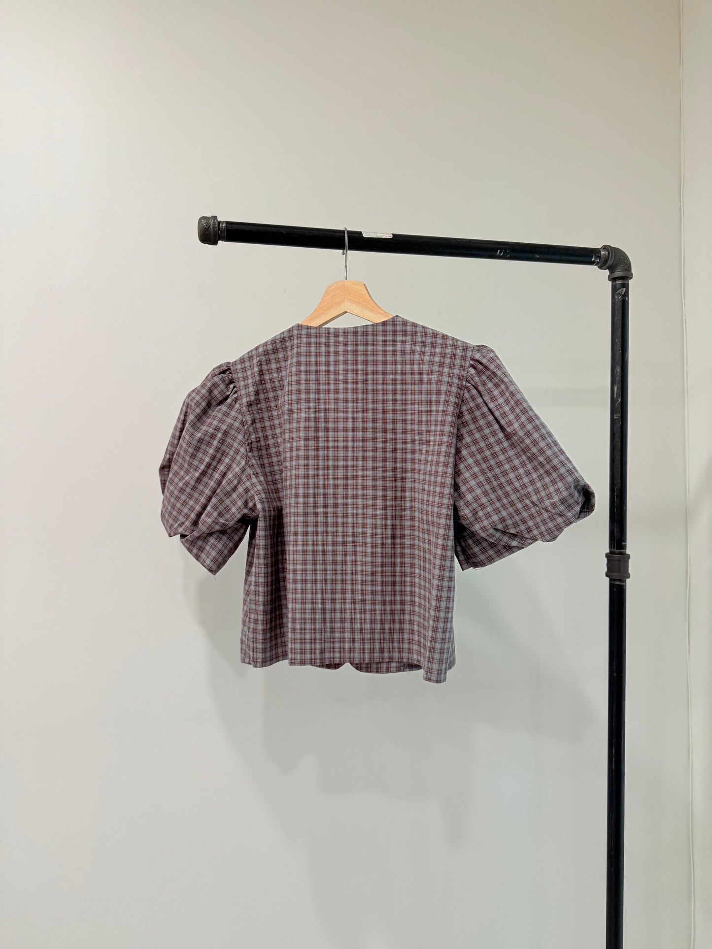 POSE Plaid tie shirt