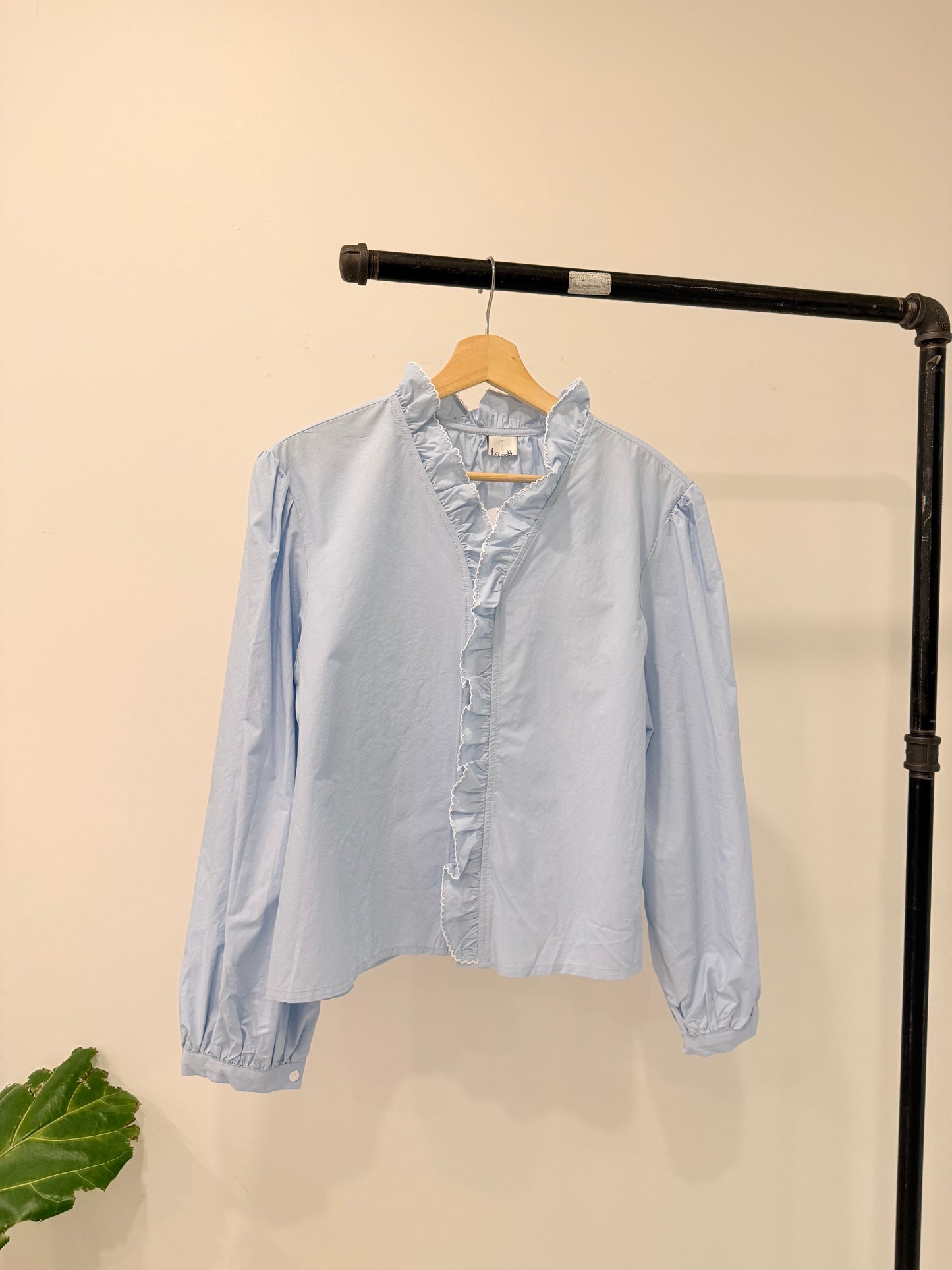 SLIDE Ruffle shirt