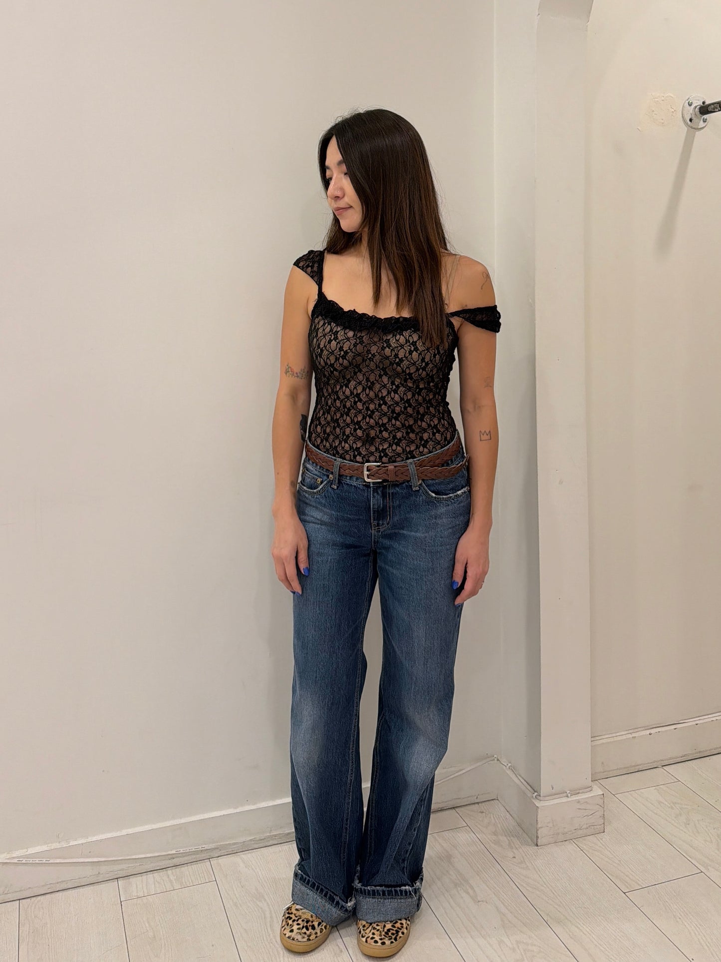 CLOSER Low rise jeans