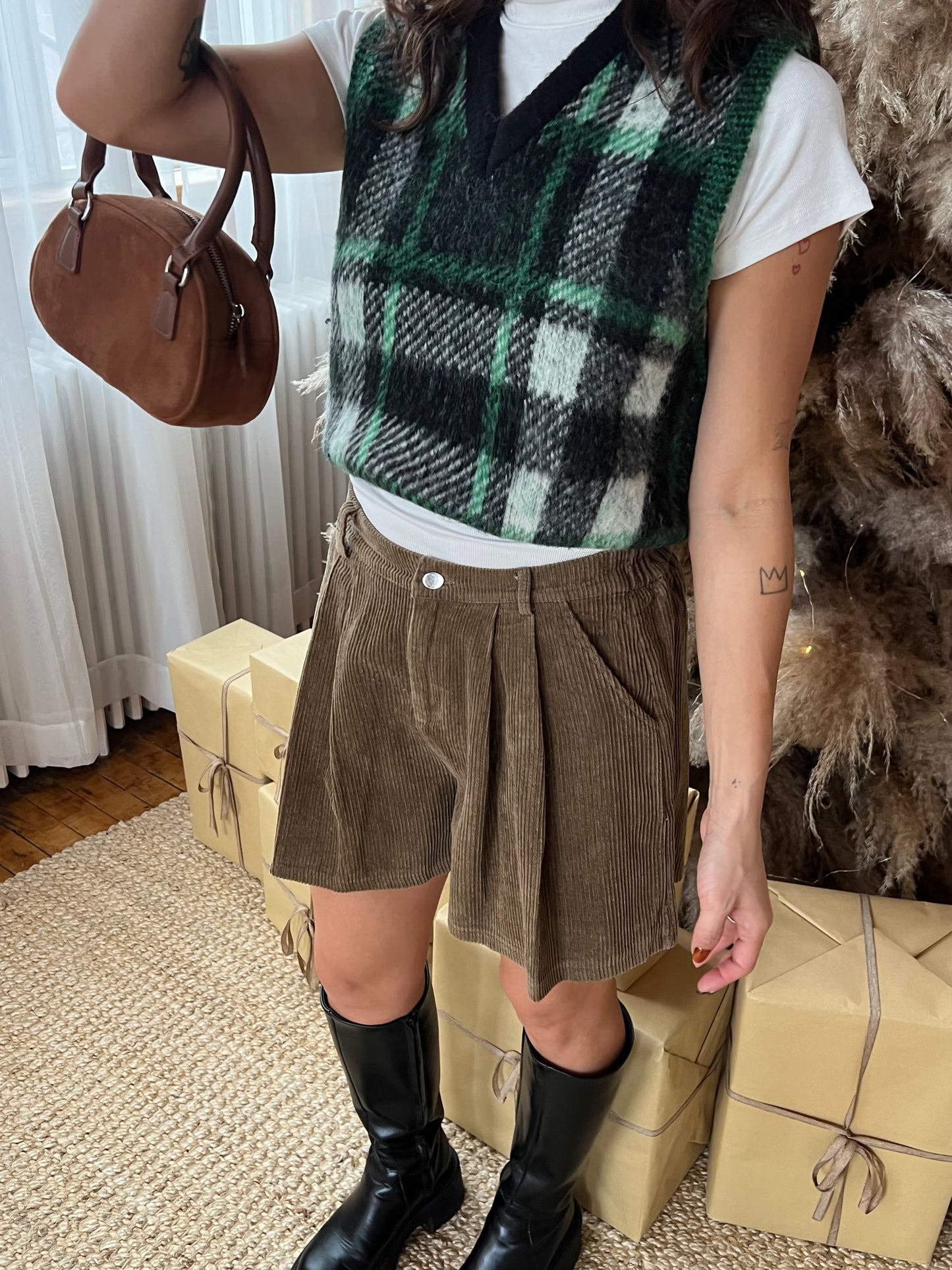 TIBY Plaid sweater vest