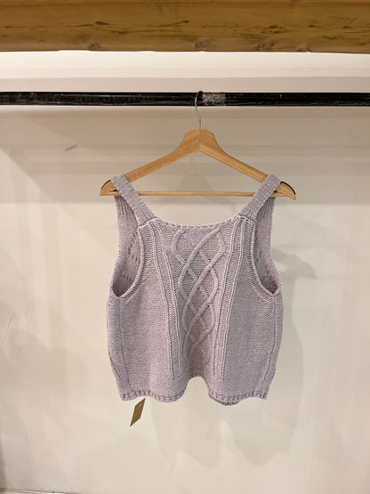 MOVE Cable knit vest