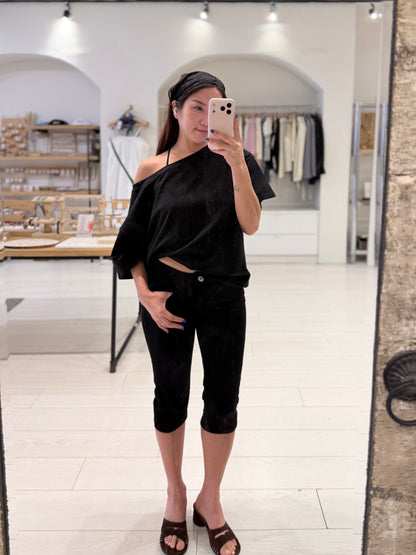 NOVA Off-shoulder tee