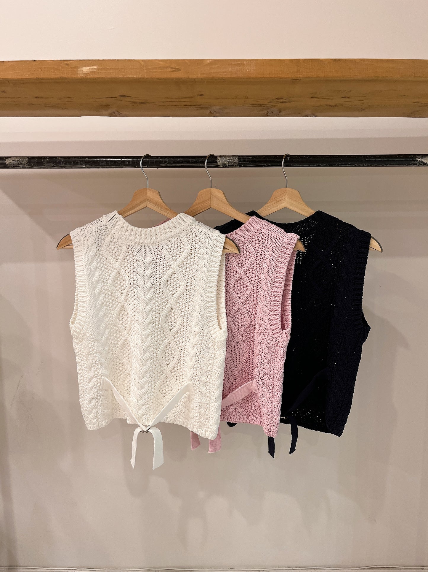 POPOP Cable-knit vest