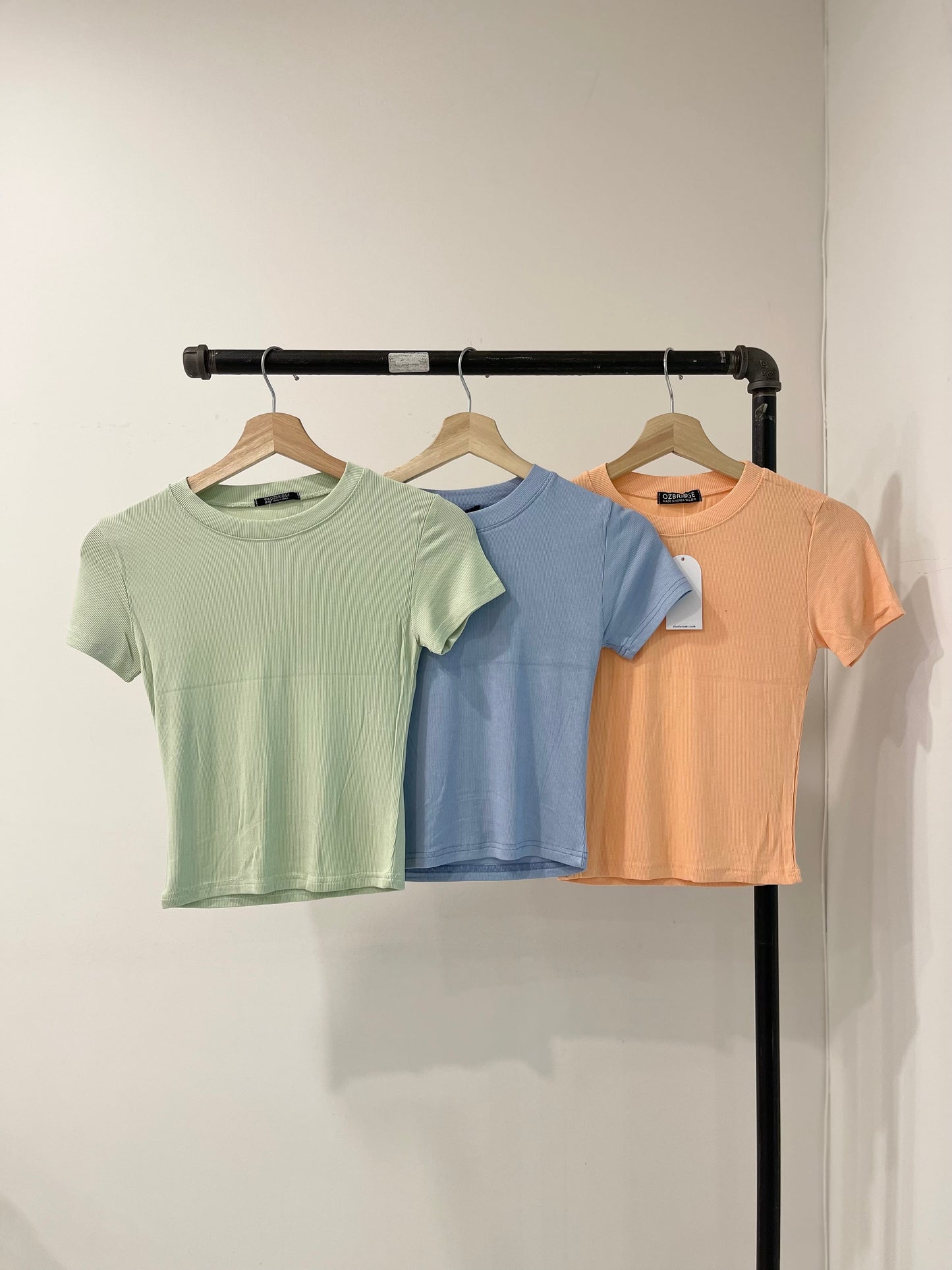 MOMI Soft ribbed top