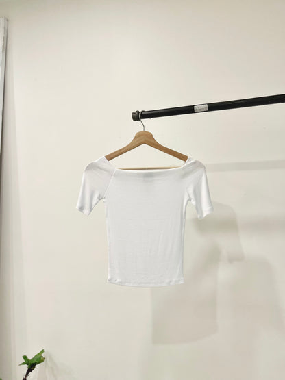 REESE Off-shoulder top