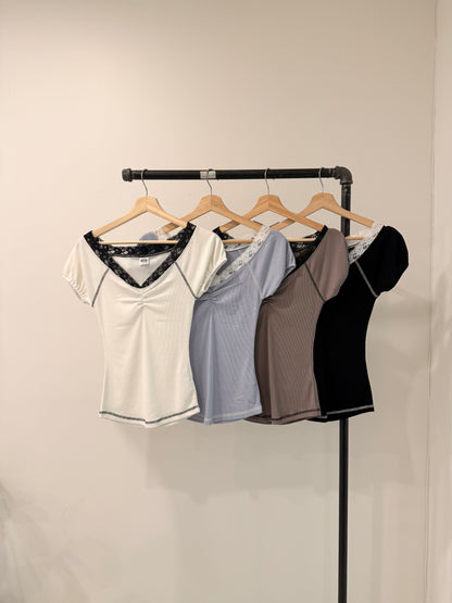 DAPHNE Lace trim top