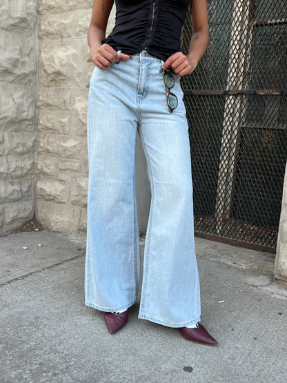 HALO Light washed jeans