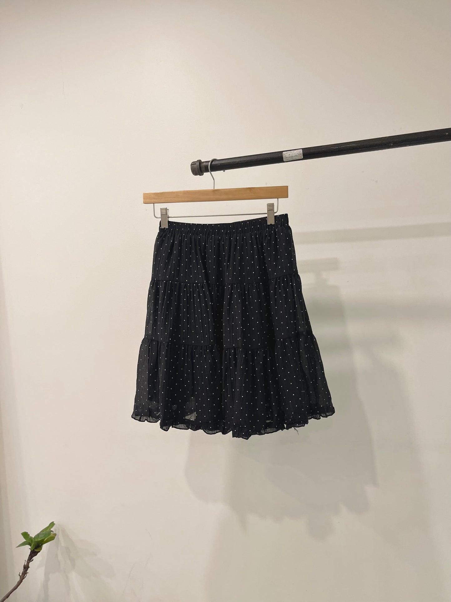 AIRY Polkadot tiered skirt