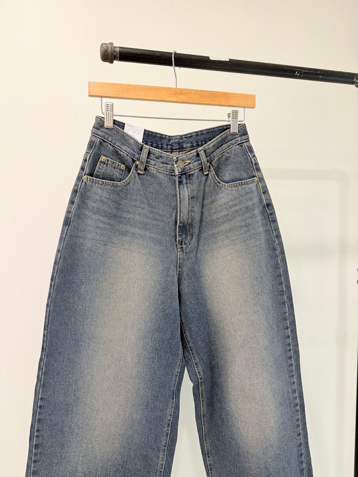 REY Acid washed baggy jeans