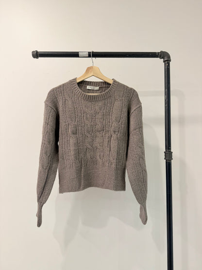 TIDE Cable-knit sweater