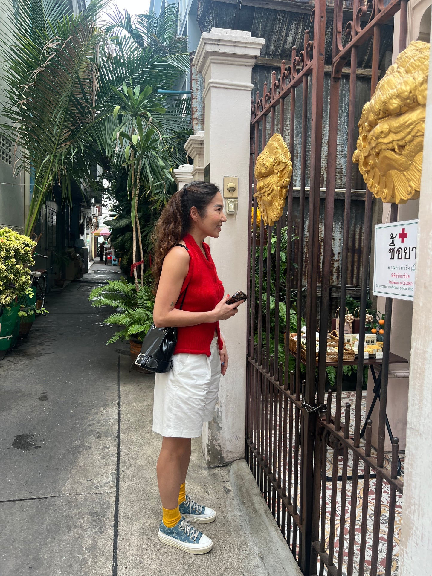 GEM Backless knit top