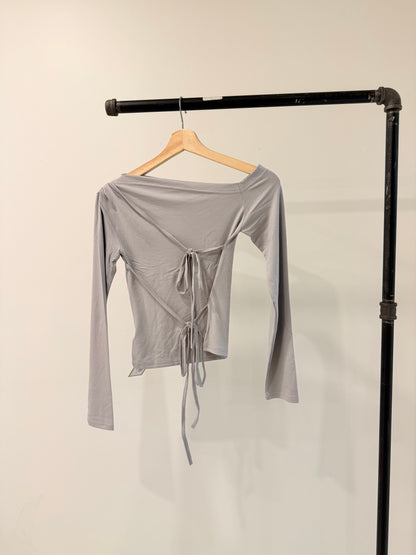 IZZY Off shoulder tie top
