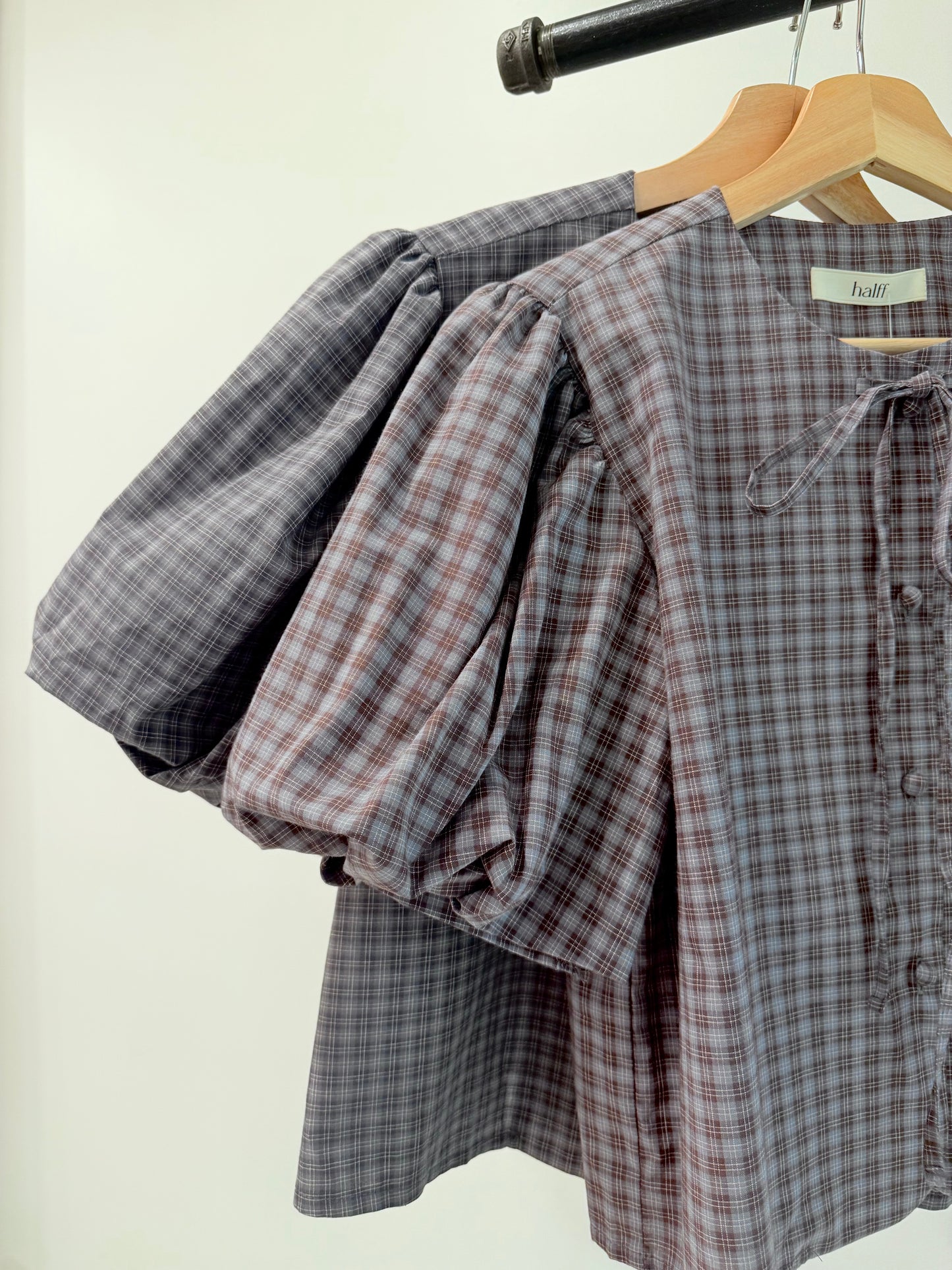 POSE Plaid tie shirt