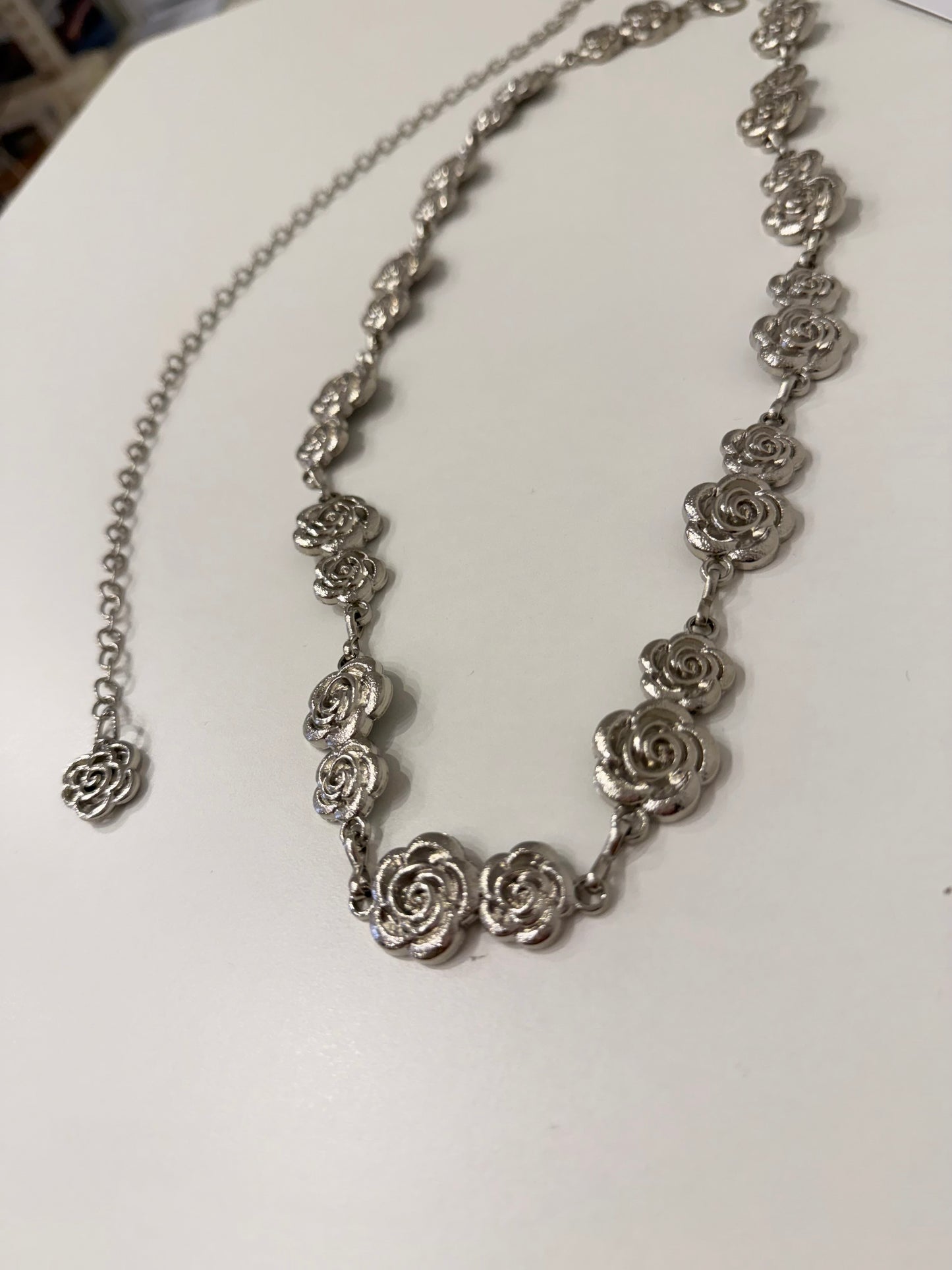 LENA Rose chain belt