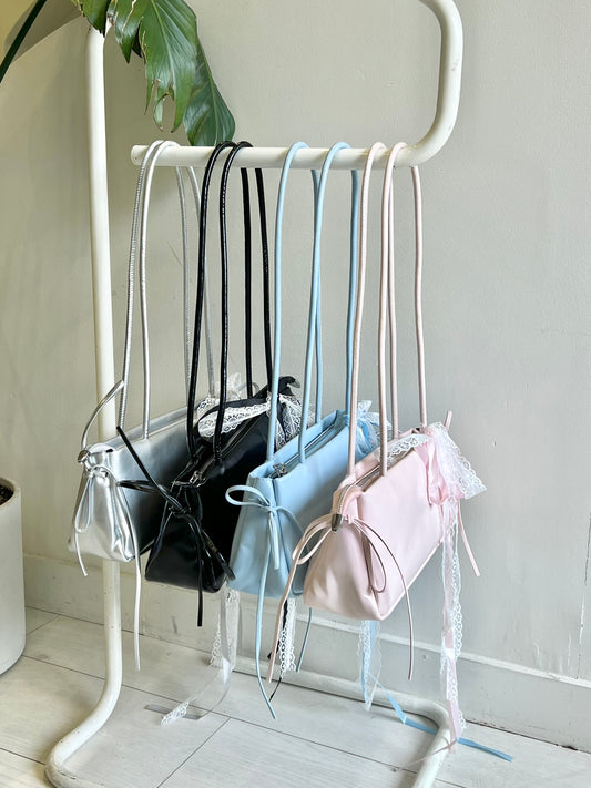 AMI Shoulder bag