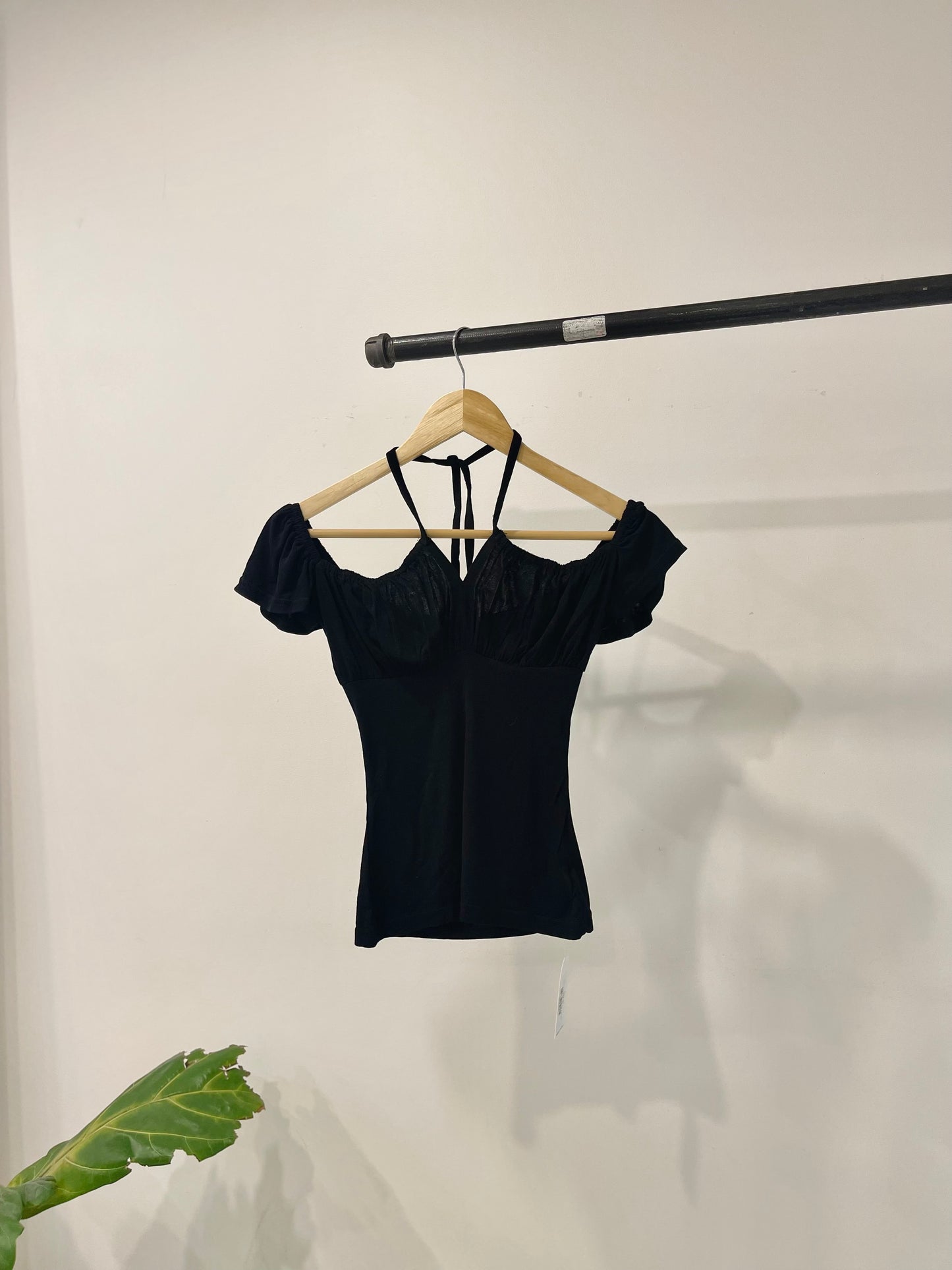 NOA Front tie frill top