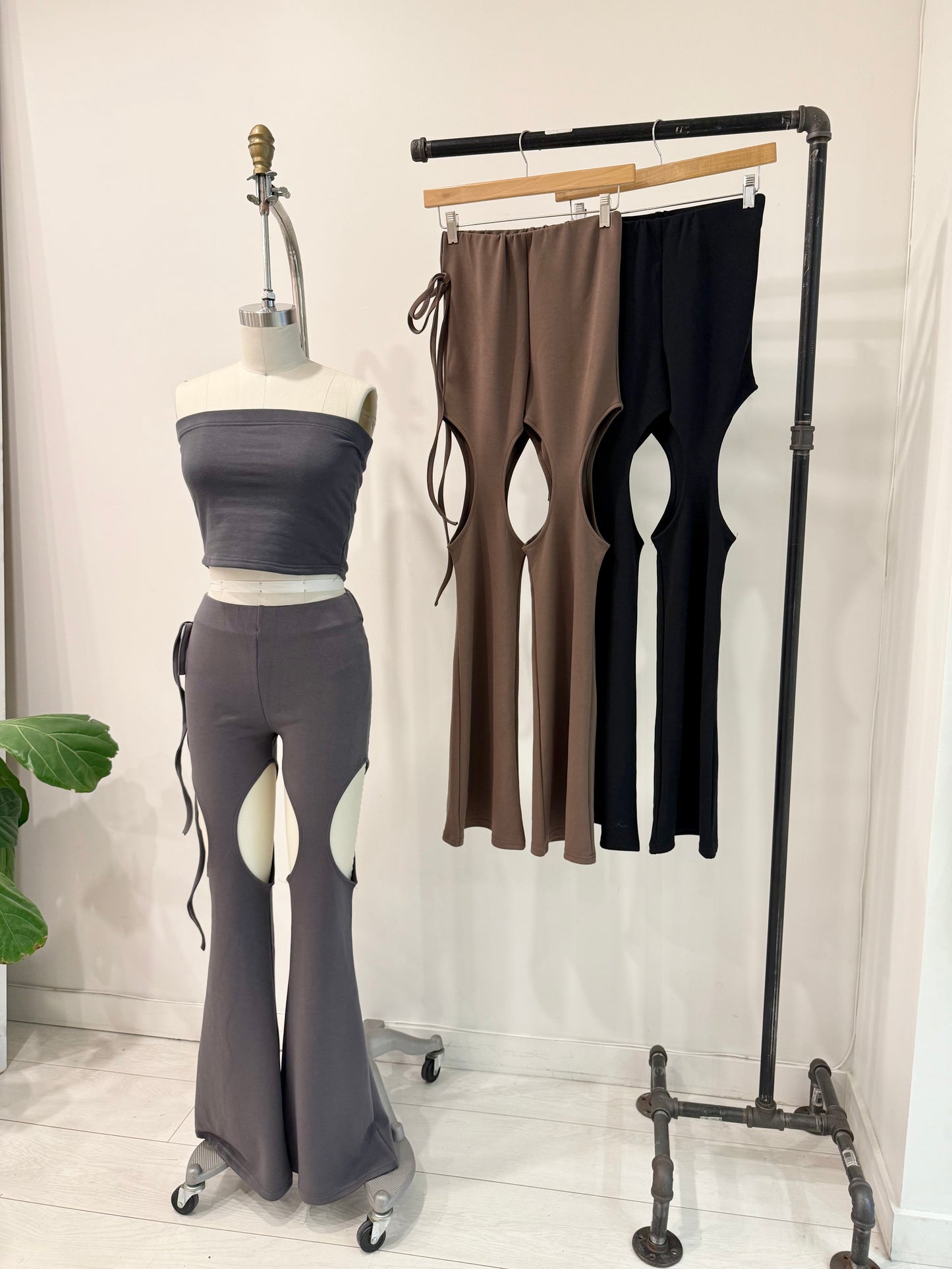 JAMAN Cutout pants