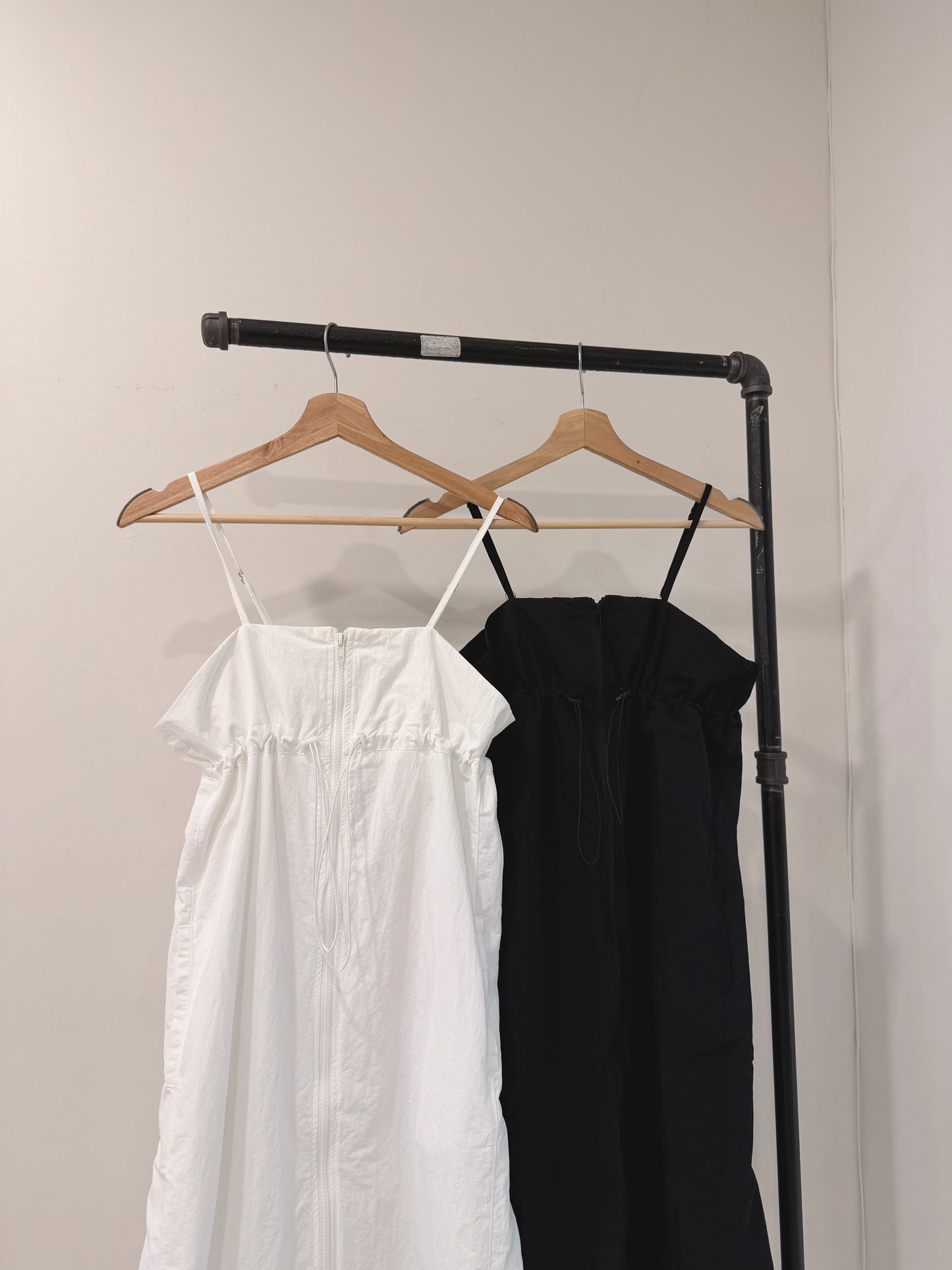 ELODIE Shirred maxi dress