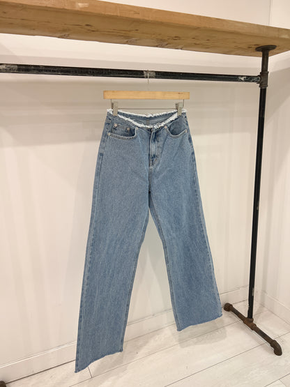 CORE Frayed waist jeans