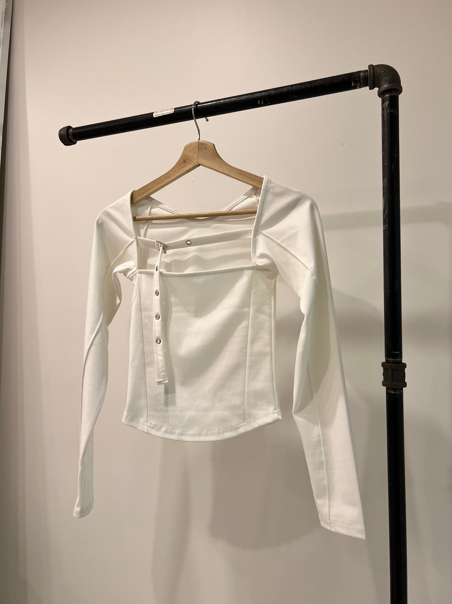 RUDY Belted neckline top