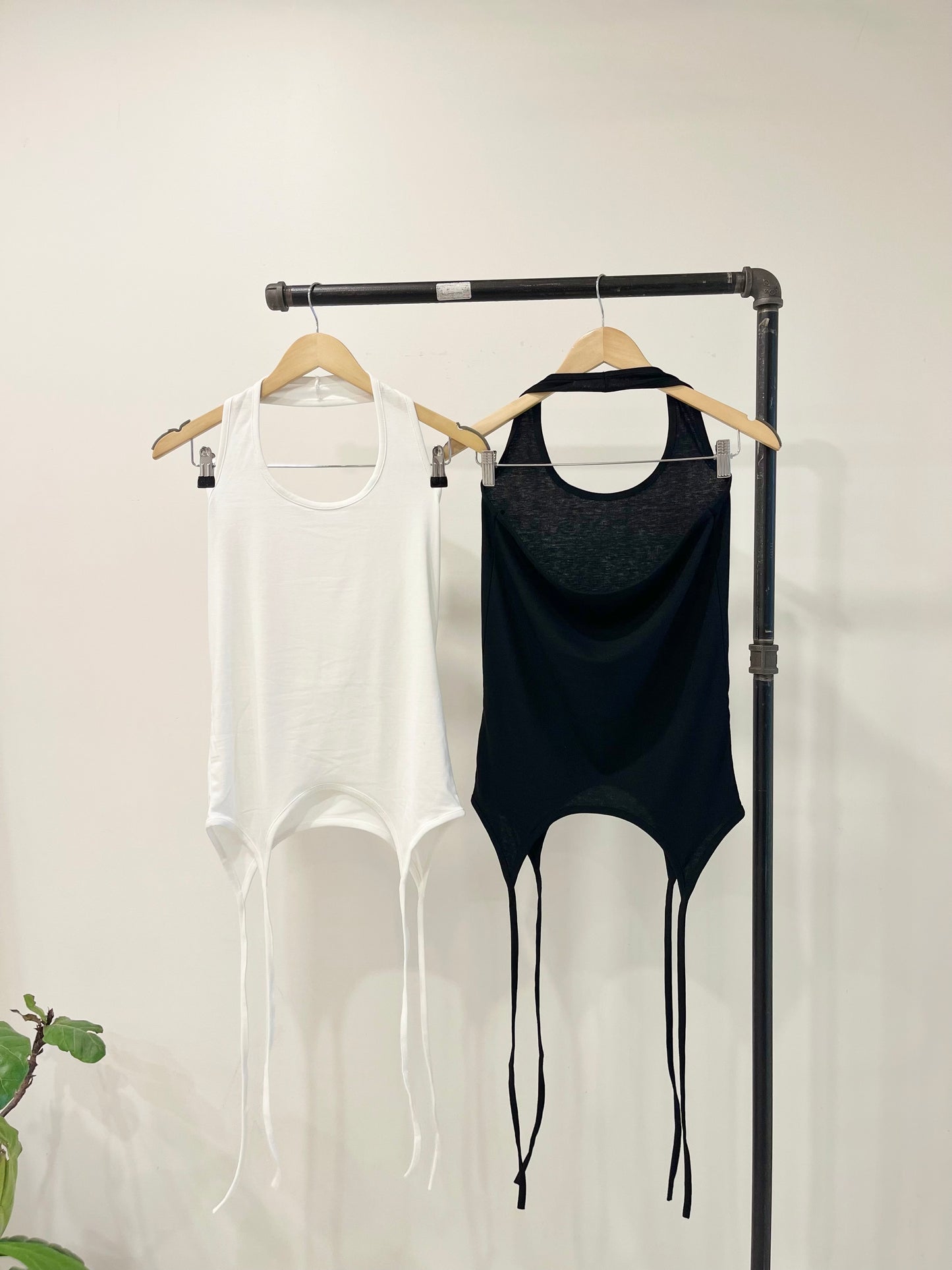 LANA Ribbon-tail halter tank