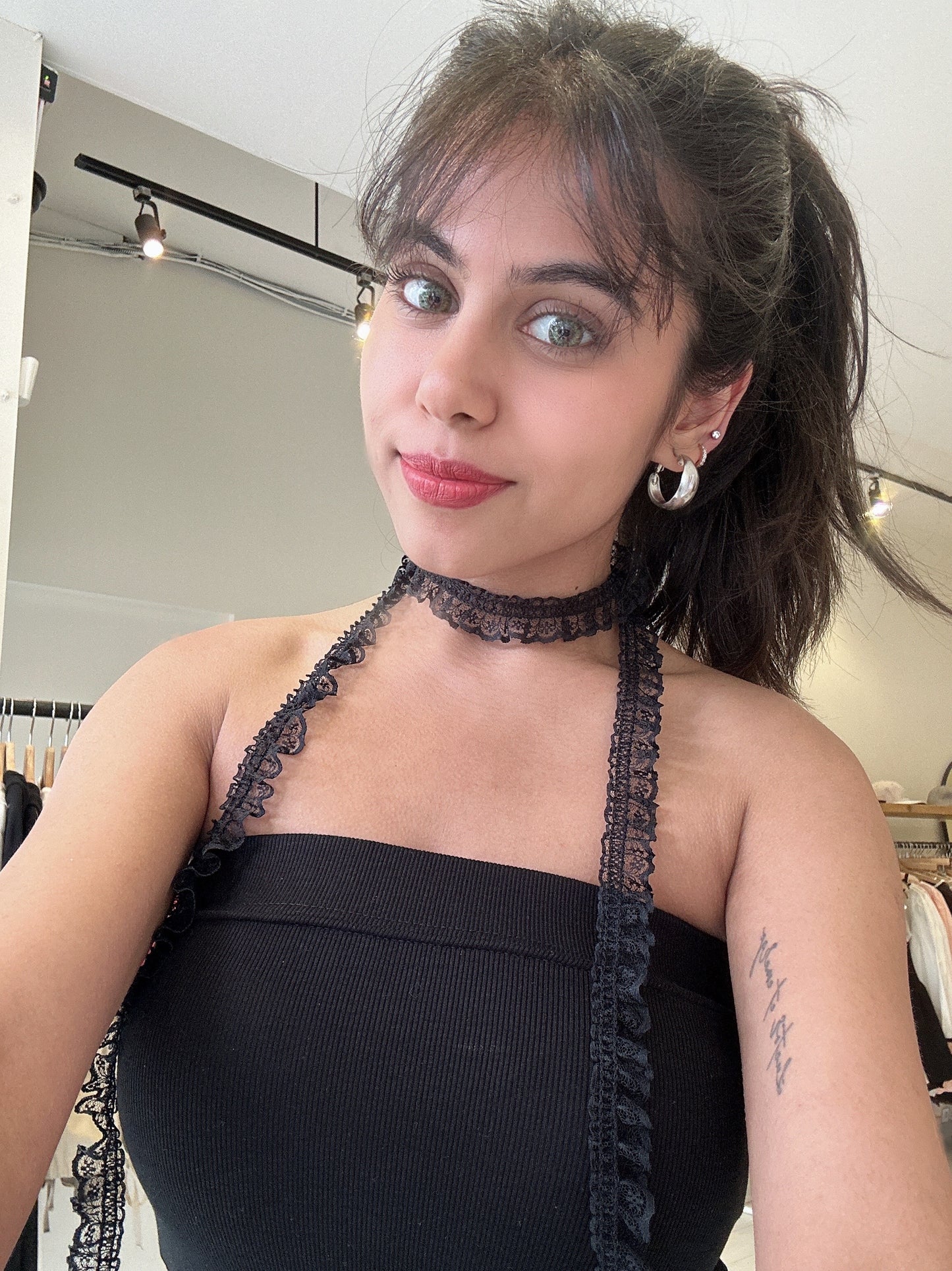 KATHY Lacy tie choker