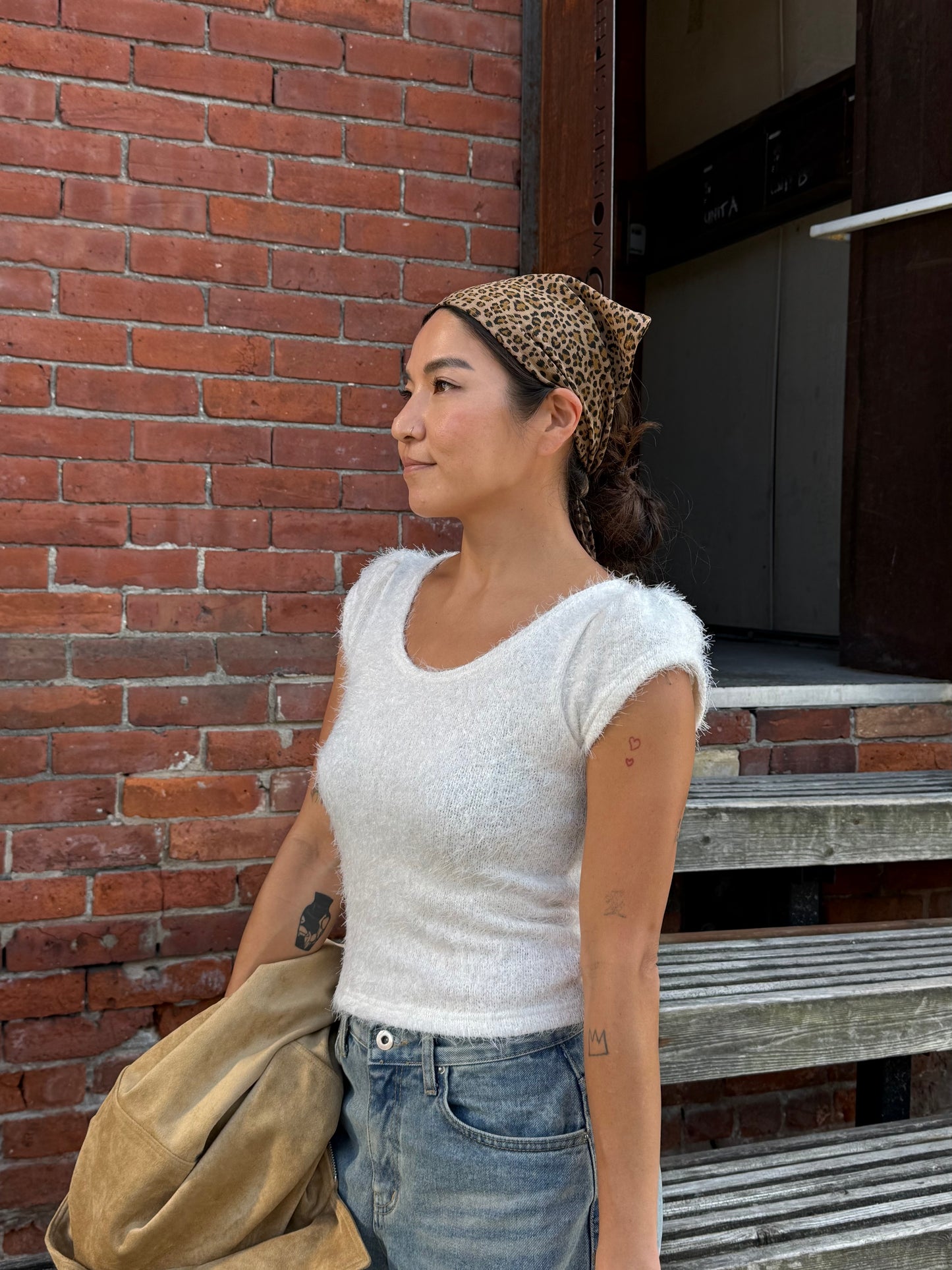 MAAM Cheetah triangle scarf