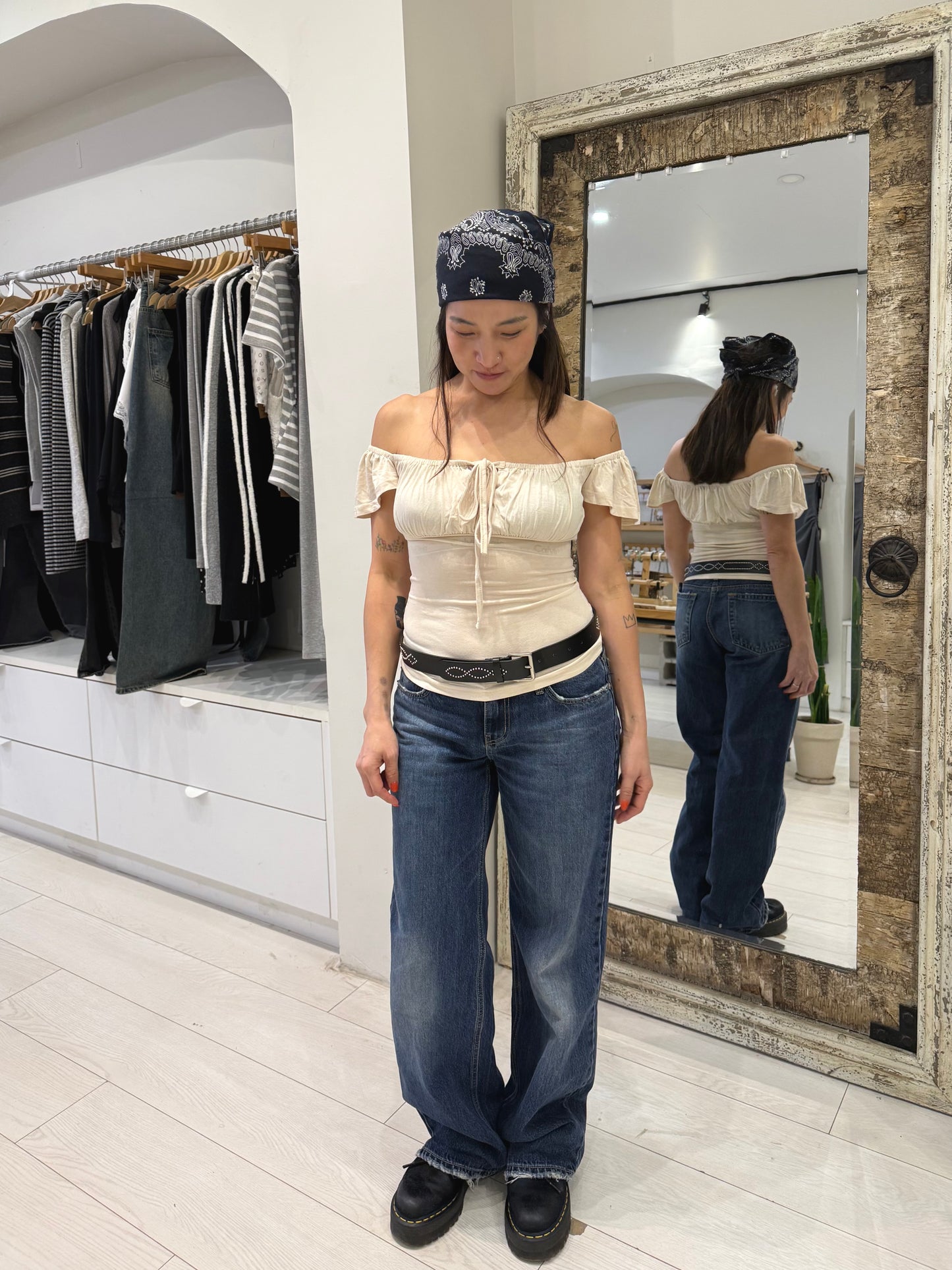 NOA Front tie frill top