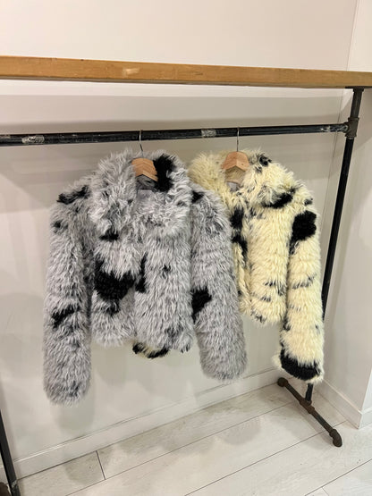 REONA Faux fur jacket