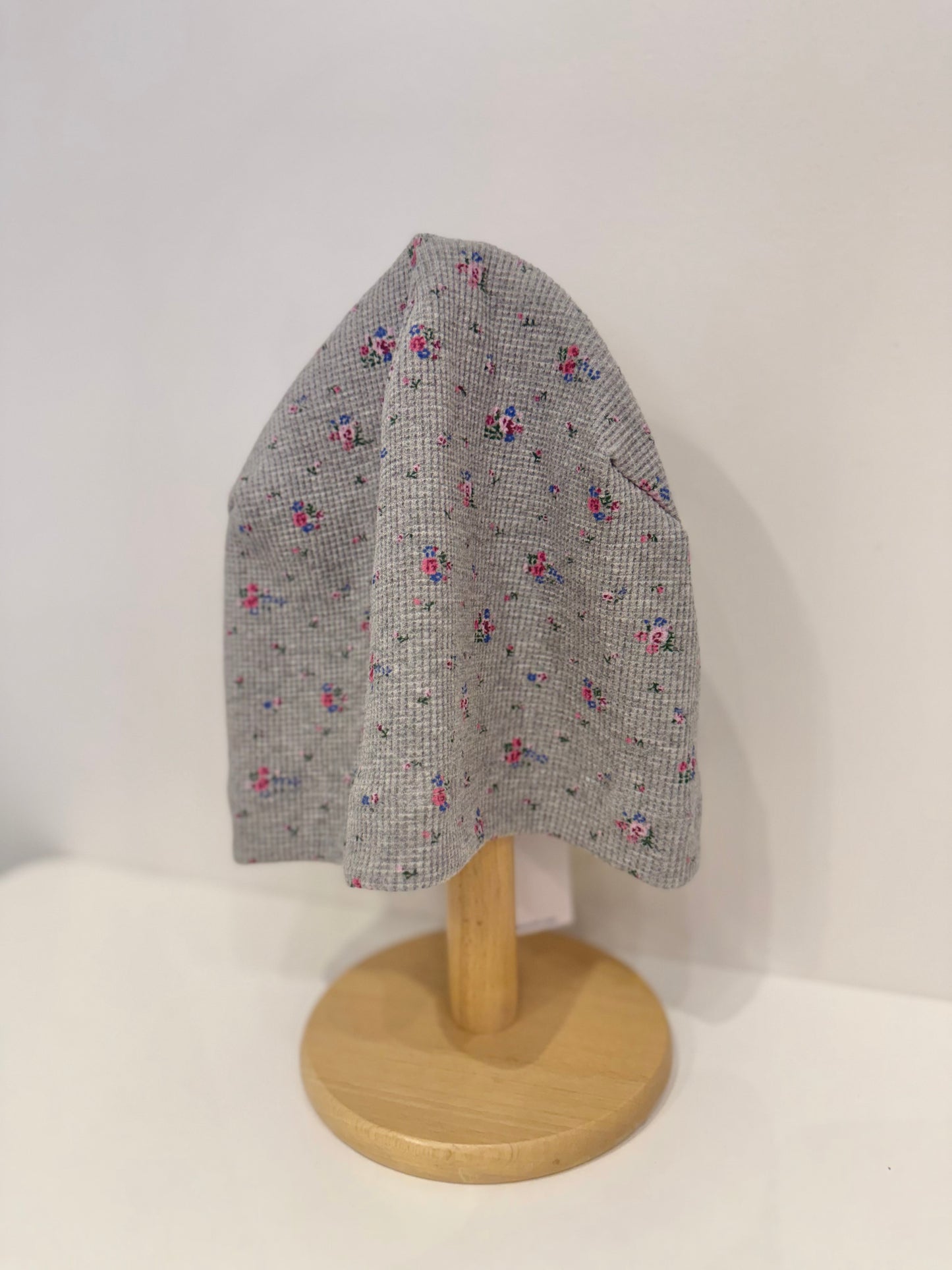 TOLD Flower beanie
