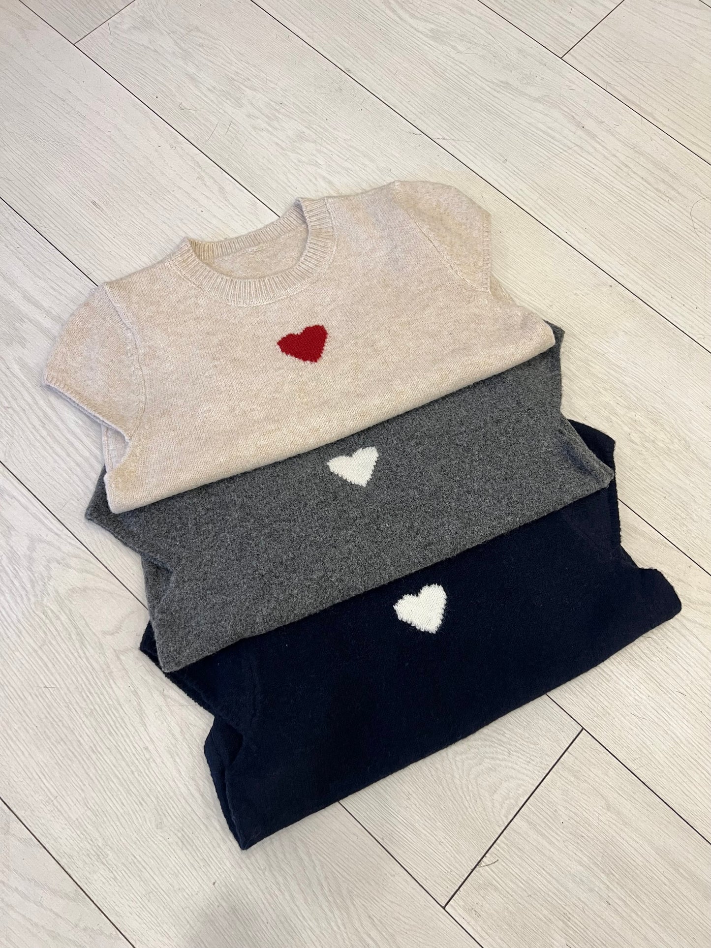 SARANG Heart knit top