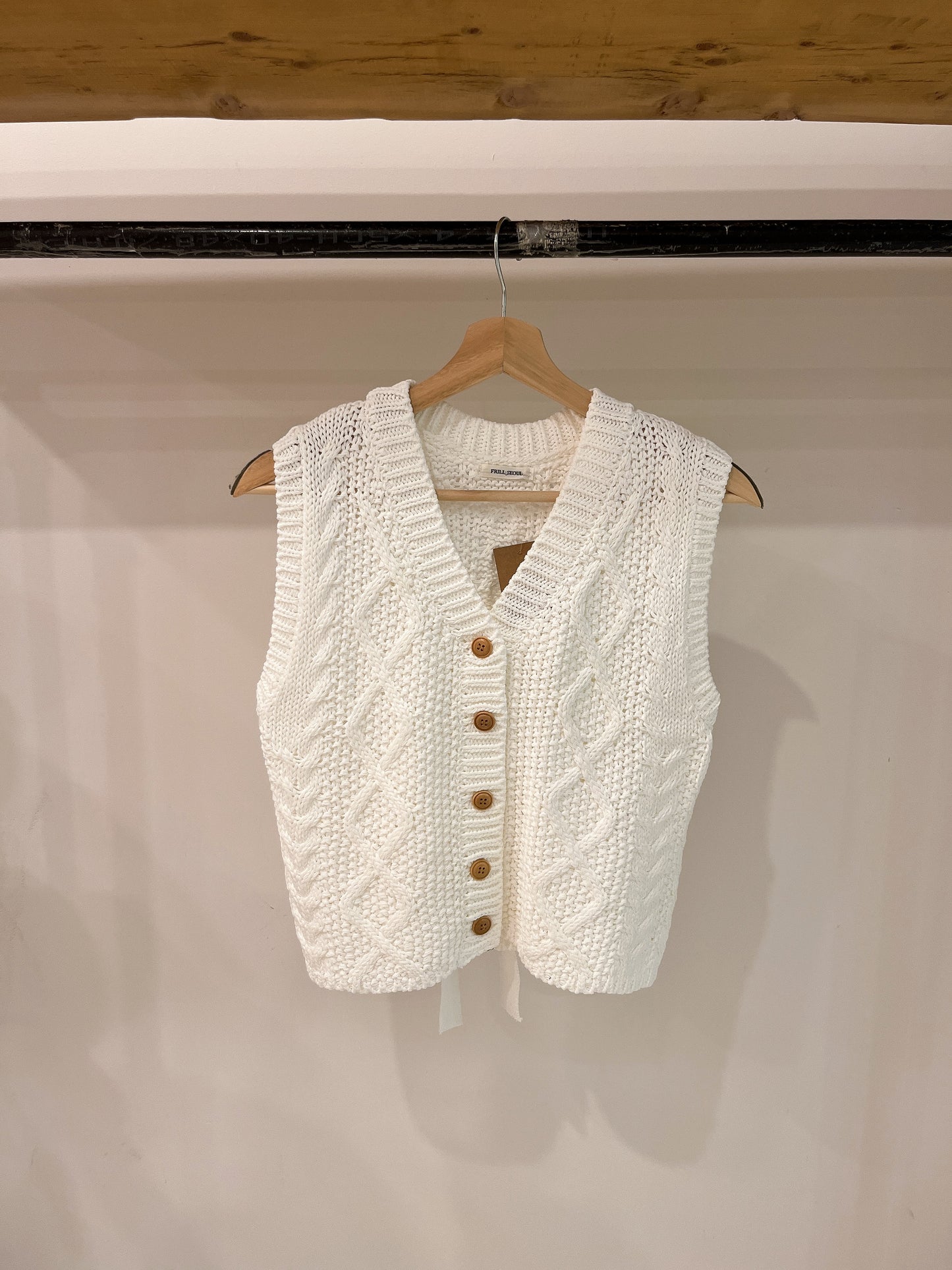 POPOP Cable-knit vest