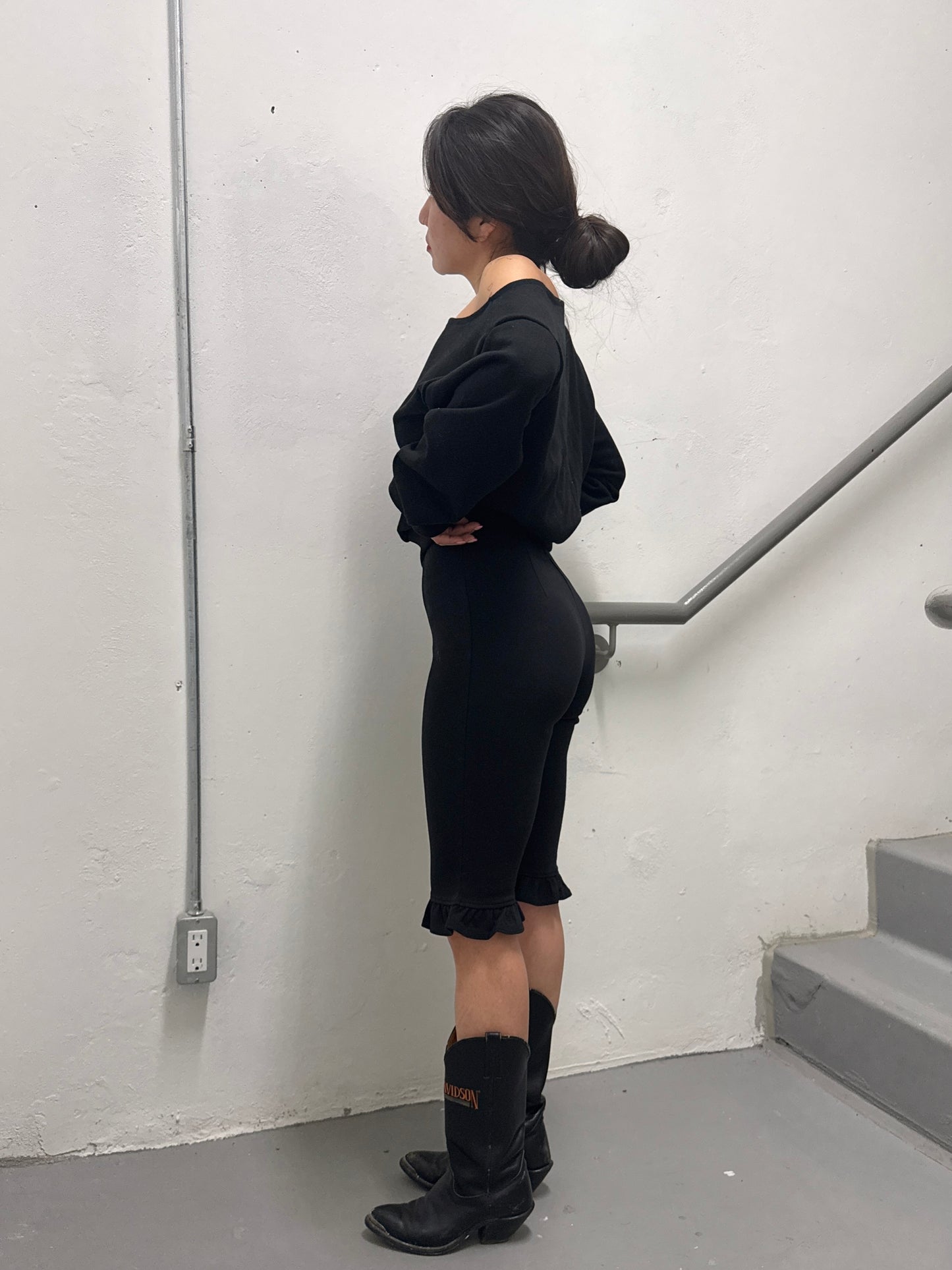 BENJI Ruffle hem capri