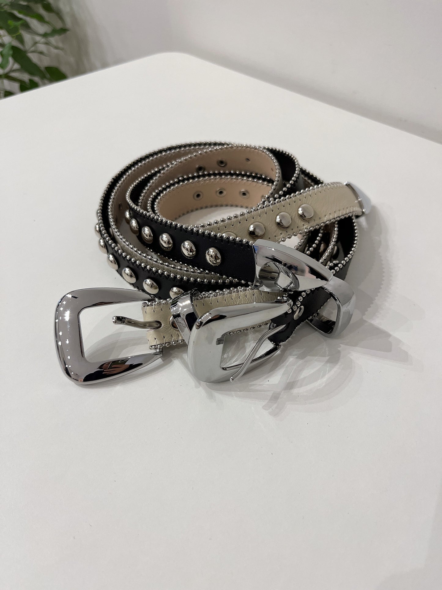 MONTE Studded belt