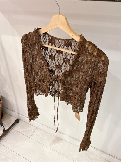 ROMI Lace shrug