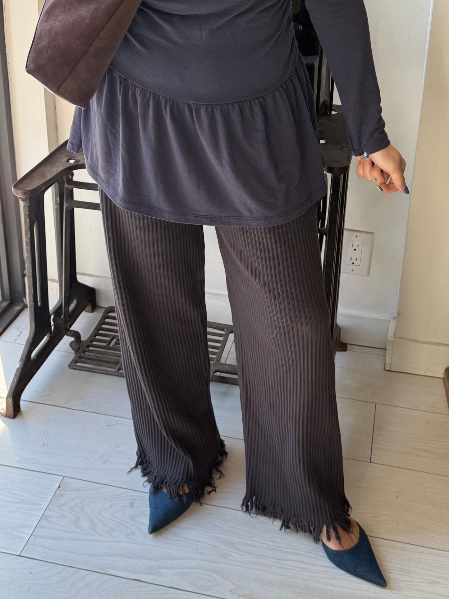 NXDIA Frayed ribbed pants