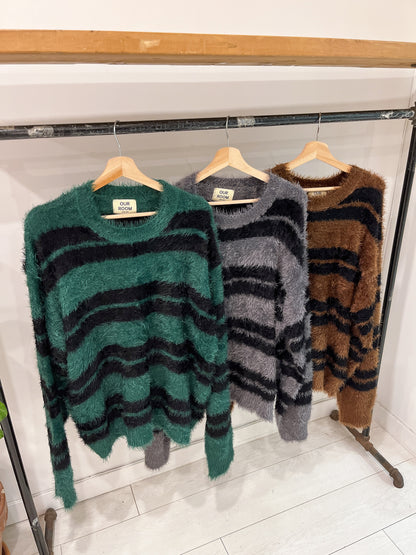 BORDER Stripe fuzzy sweater