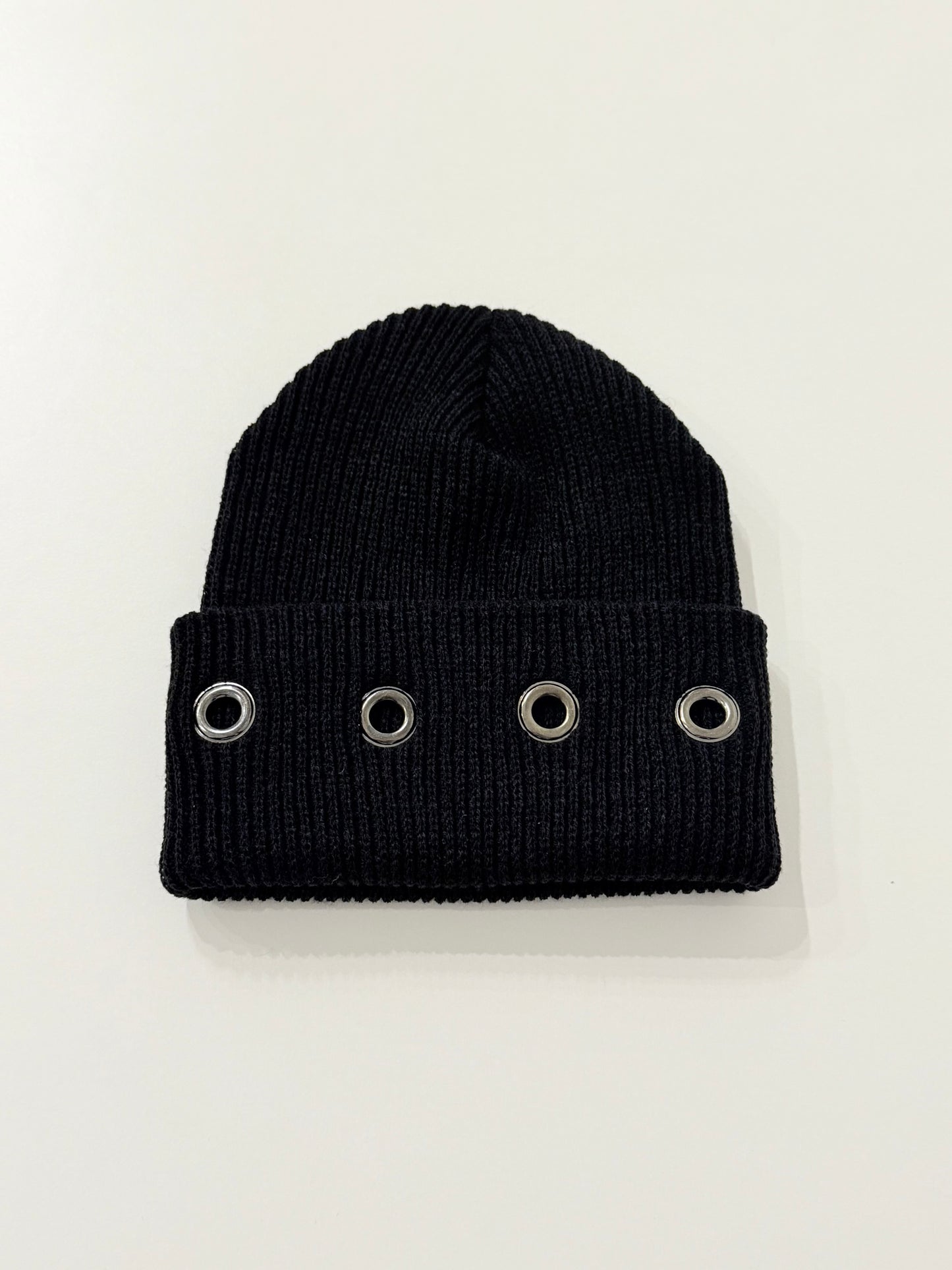ISHA Eyelet beanie