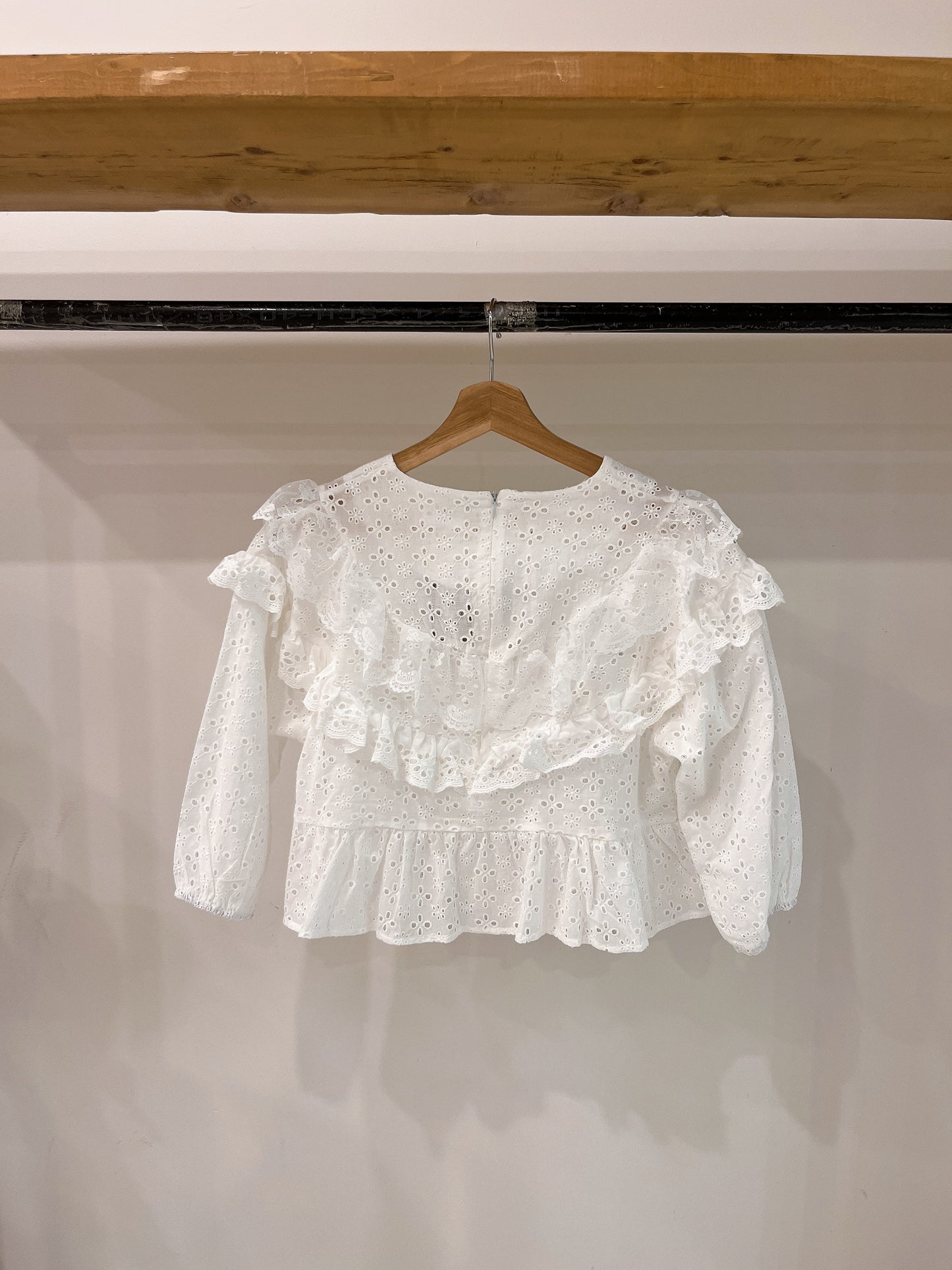 JUDY Eyelet blouse