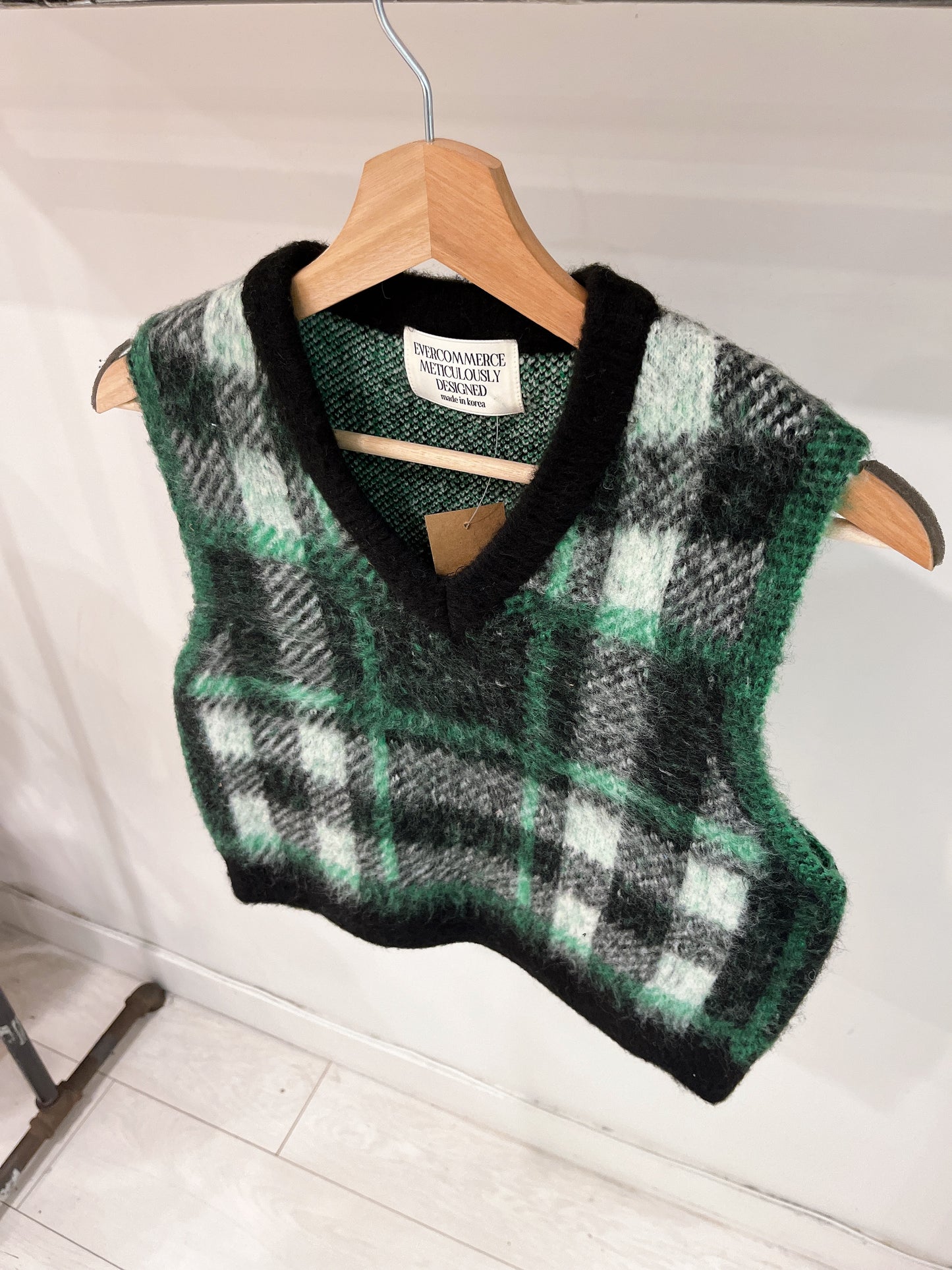 TIBY Plaid sweater vest