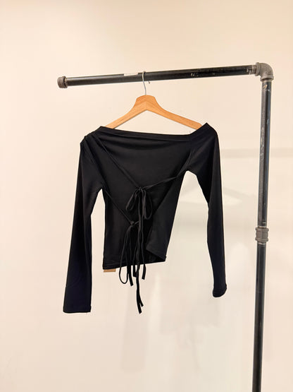 IZZY Off shoulder tie top