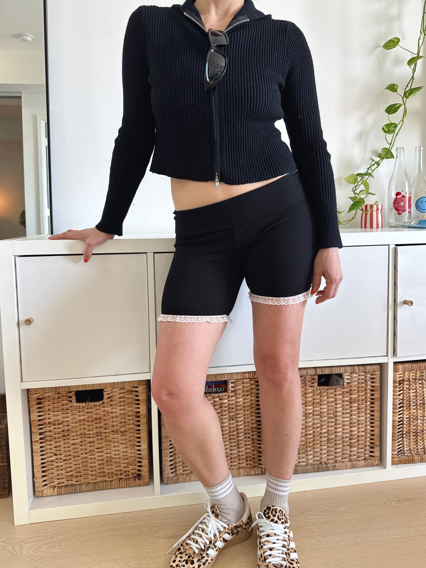 MAY Lace trim shorts