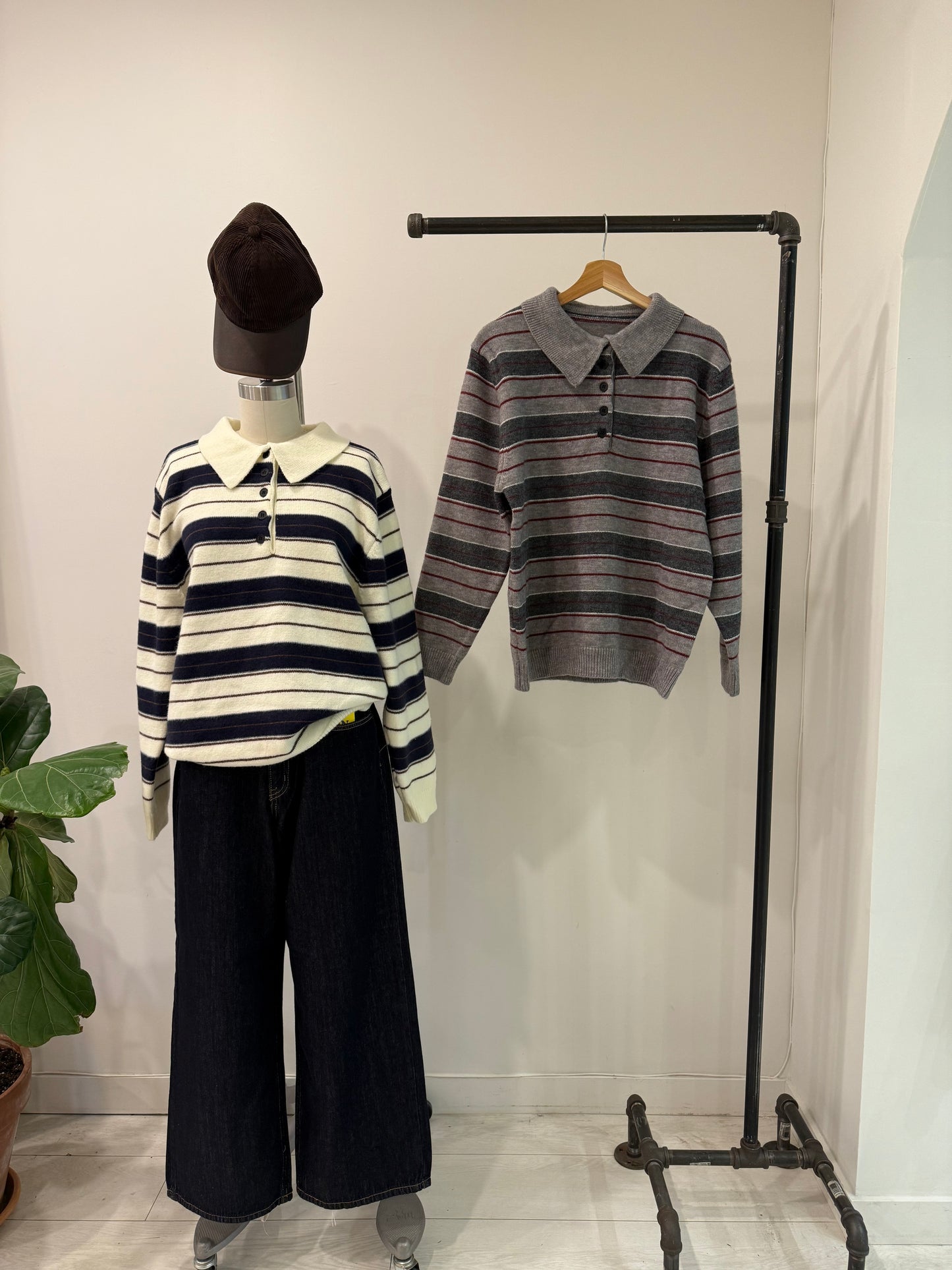 DINDA Stripe collar sweater