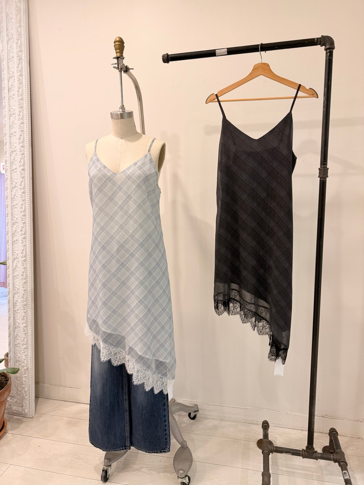 FEEL Asymmetric dress