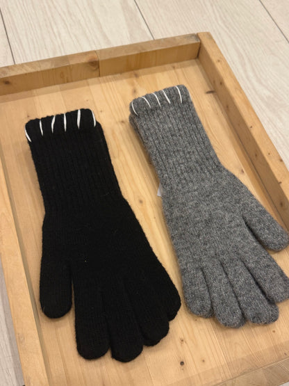 JUNA Stitch gloves